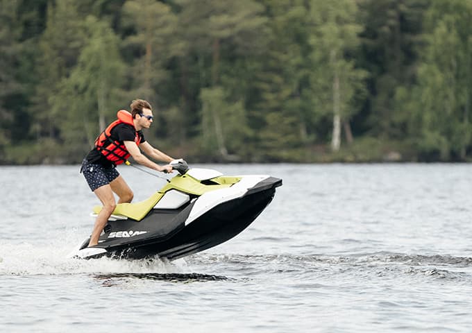 Jet ski
