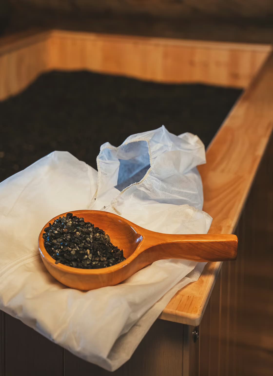 Sand bath filled with crushed jade